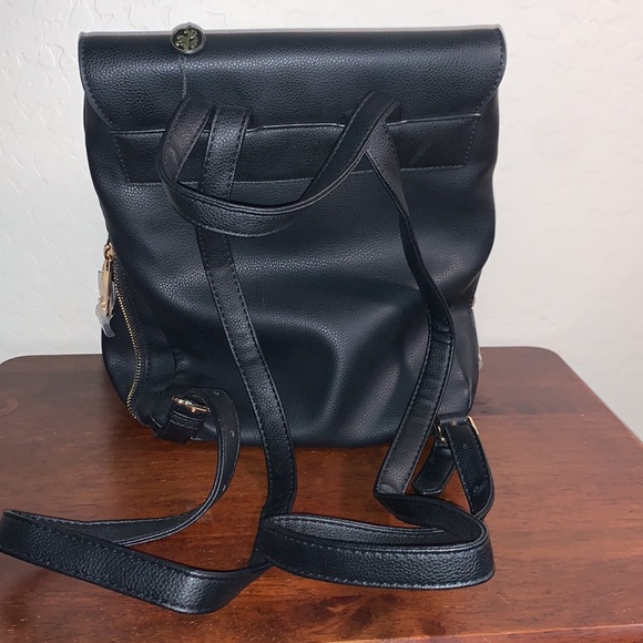 LIONEL PATRICA BRAND NEW WITH TAGS VEGAN LEATHER GORGEOUS BACKPACK - Picture 3 of 6